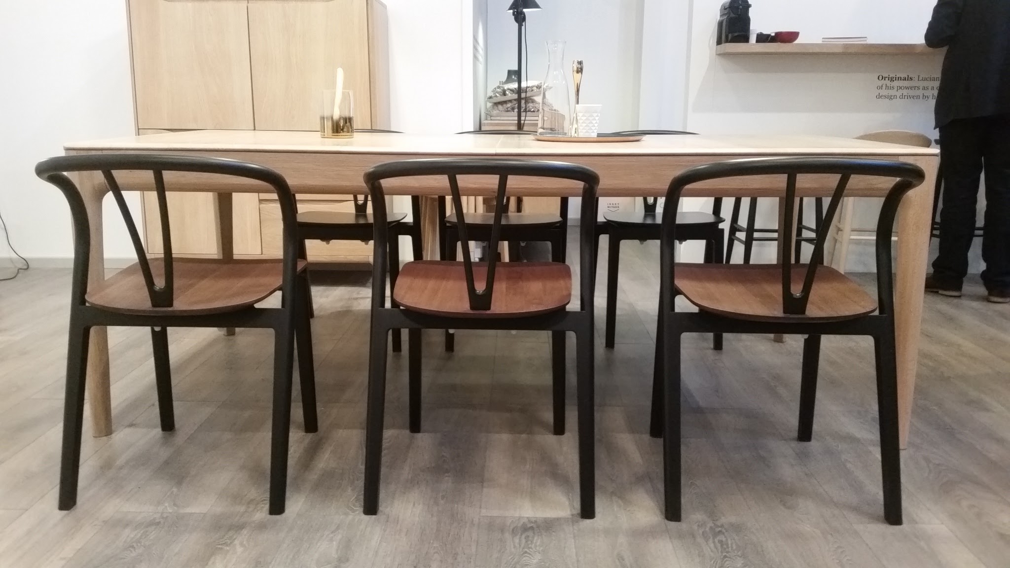 FLOWチェア（フローチェア） 入荷しました。 - ダニエルブログ